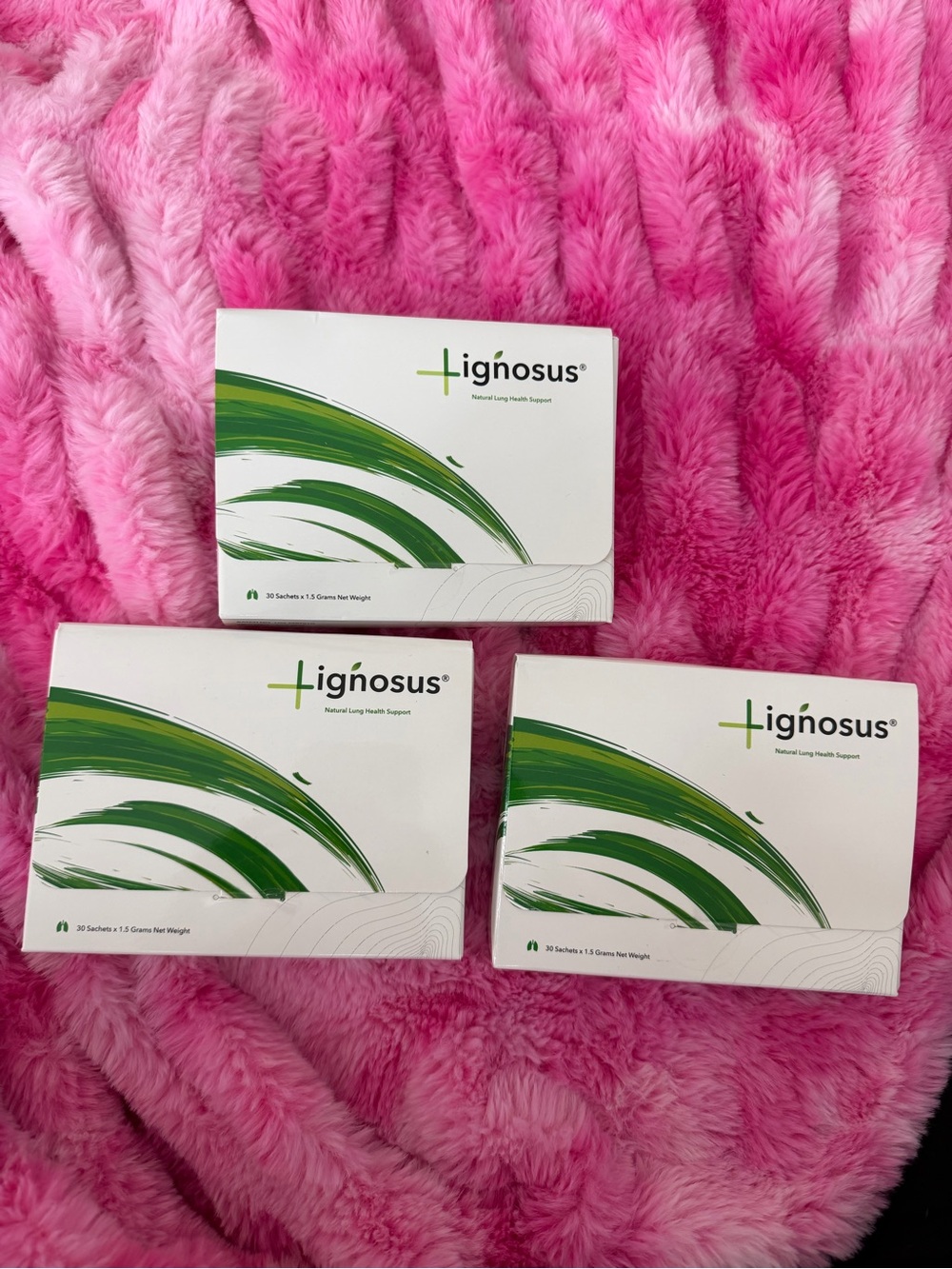 & Other Stories Pink Plush Background with Lignosus Green and White Boxes